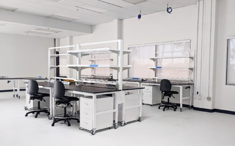 Laboratory Workstation